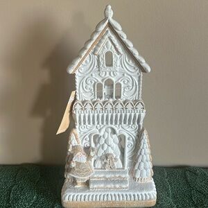 Cupcakes and Cashmere Winter Christmas Santa Gingerbread House Snow White NEW